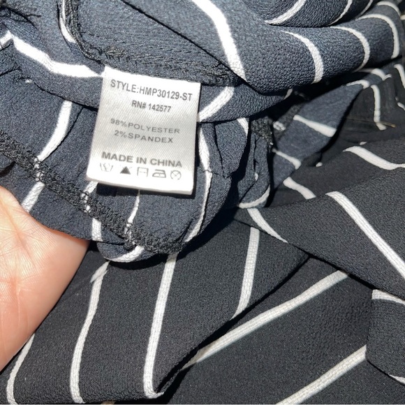 BNWT Haute Monde Off Shoulder Wide Leg Jumpsuit Sz M - Picture 6 of 6